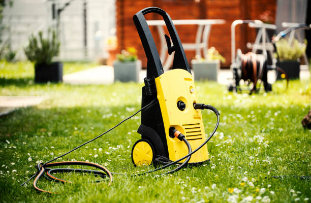 Best Animal Enclosure Cleaning  in Hopewell, VA
